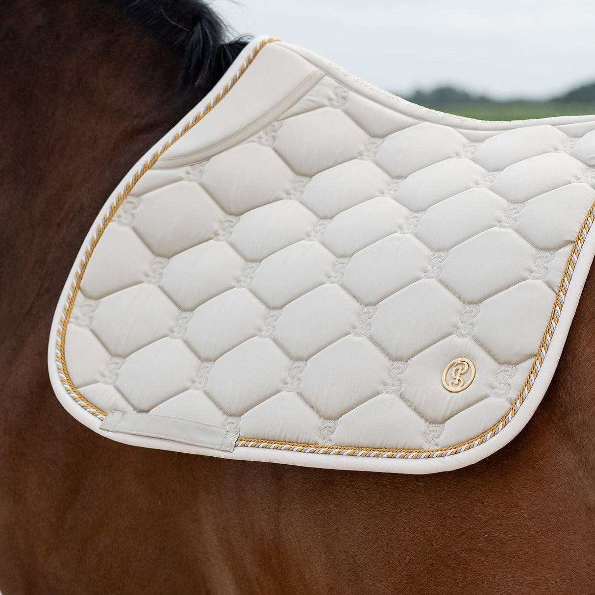 PS of Sweden Jump Signature Saddle Pad #colour_dark-ivory